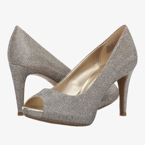 Bandolino Rainaa Sparkly Gold Pumps